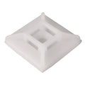 Grapa adhesiva blanca para cincho 25 x 25 mm (100 piezas) | Tuliko | GA25X25